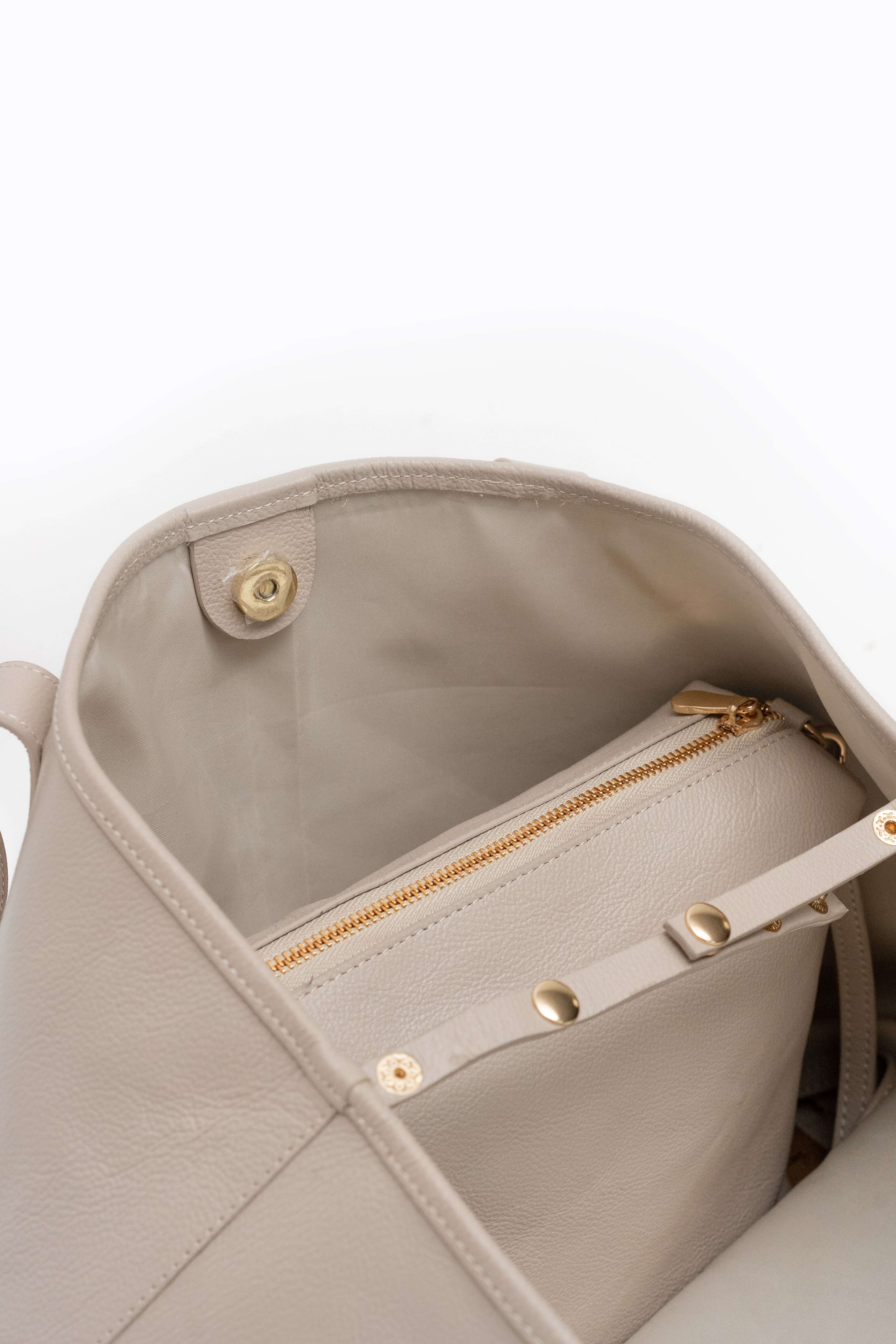 CLASSIC VINTAGE NOIR BAG