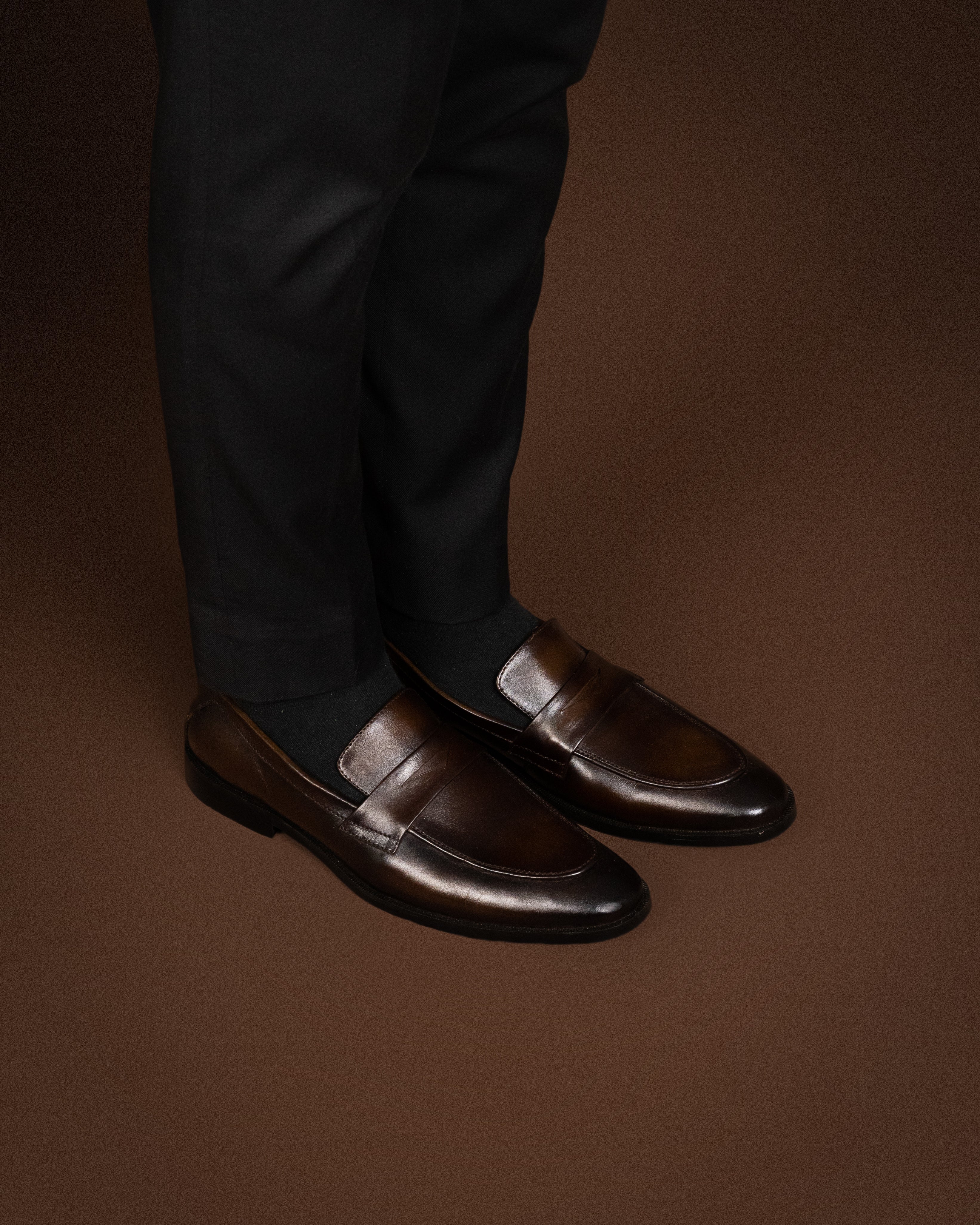 CLASSIC BROWN CALF LEATHER PENNY LOAFERS