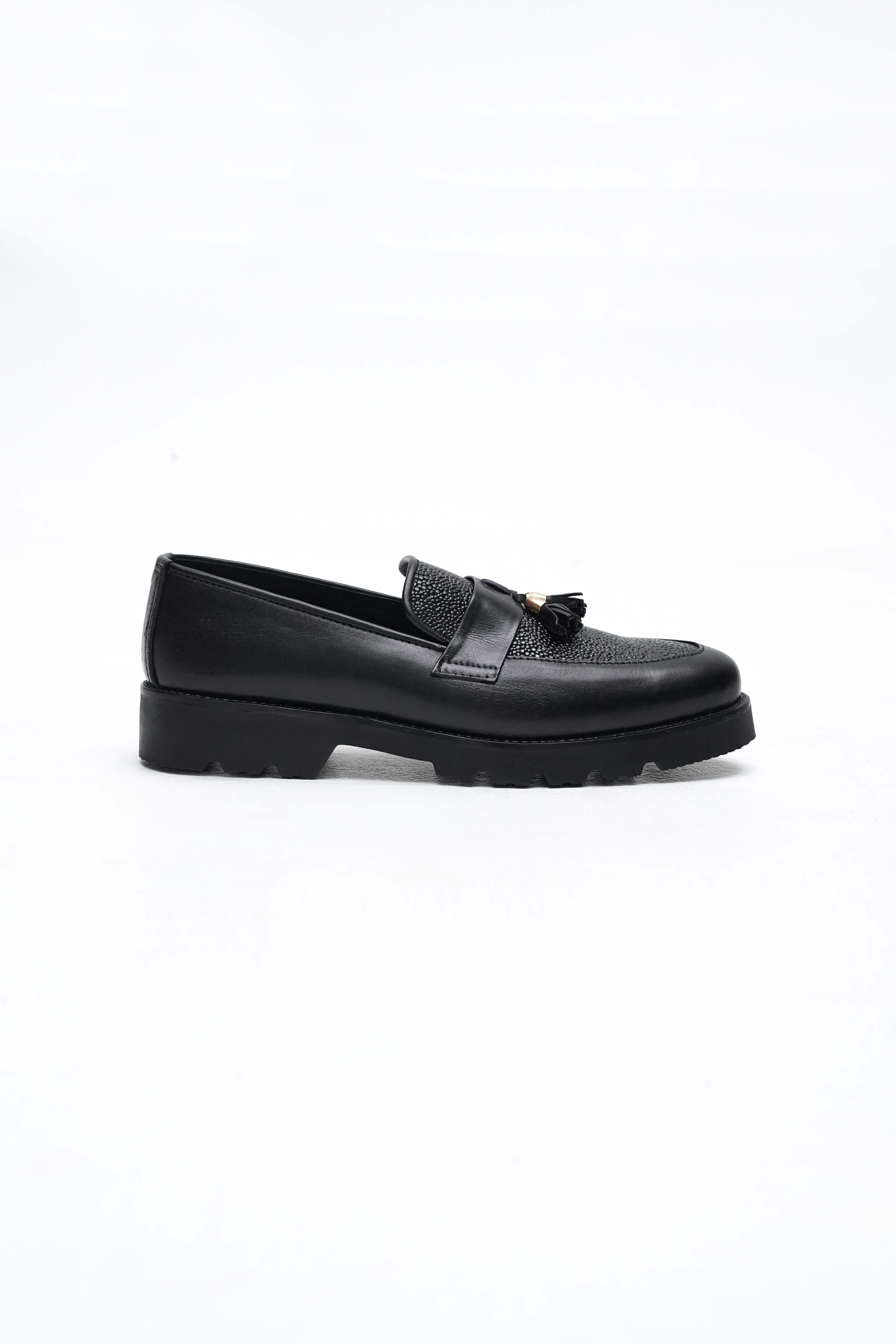 CLASSIC BLACK CALF LEATHER TASSEL LOAFERS