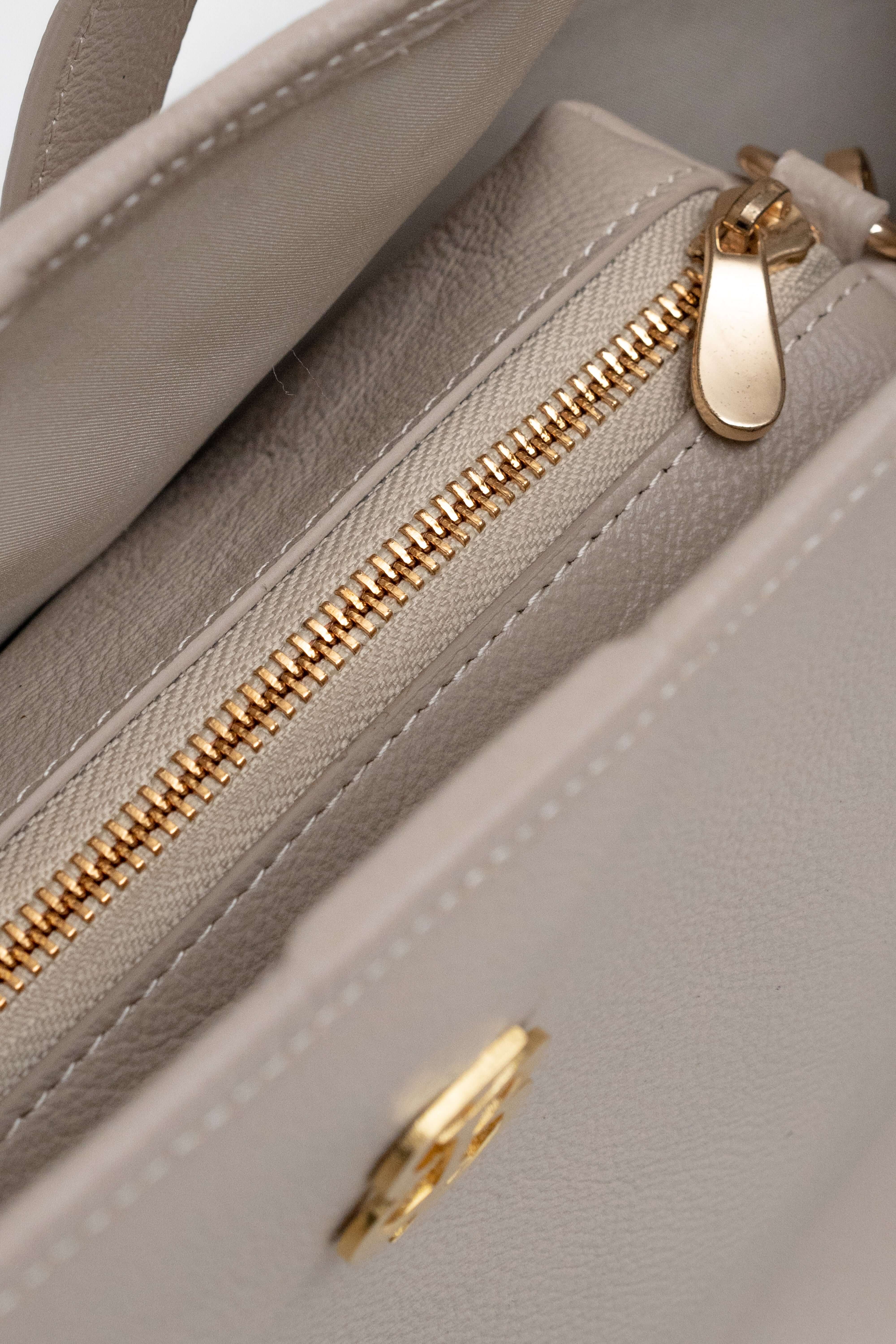 CLASSIC VINTAGE NOIR BAG