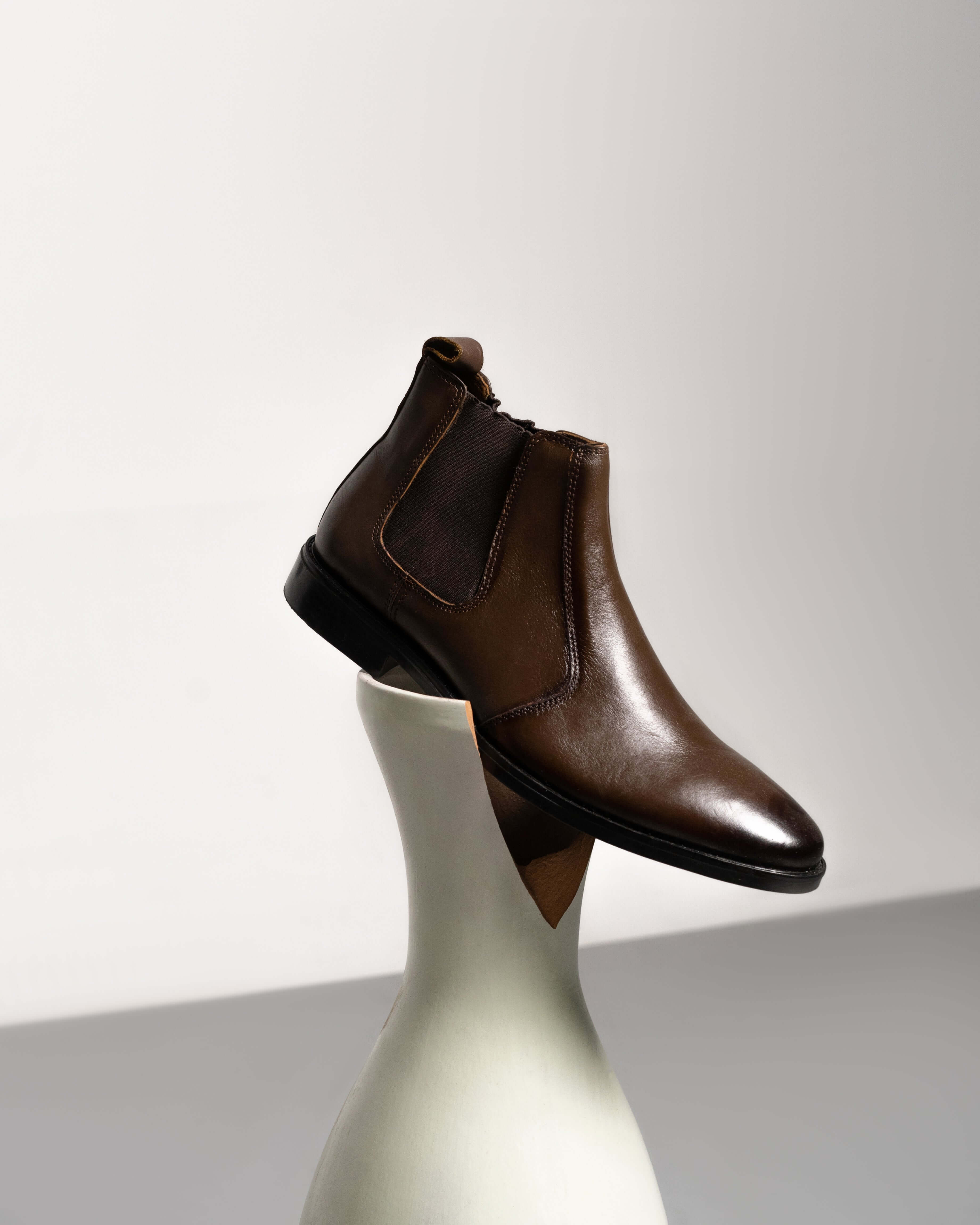 DARK BROWN CALF LEATHER CHELSEA BOOTS