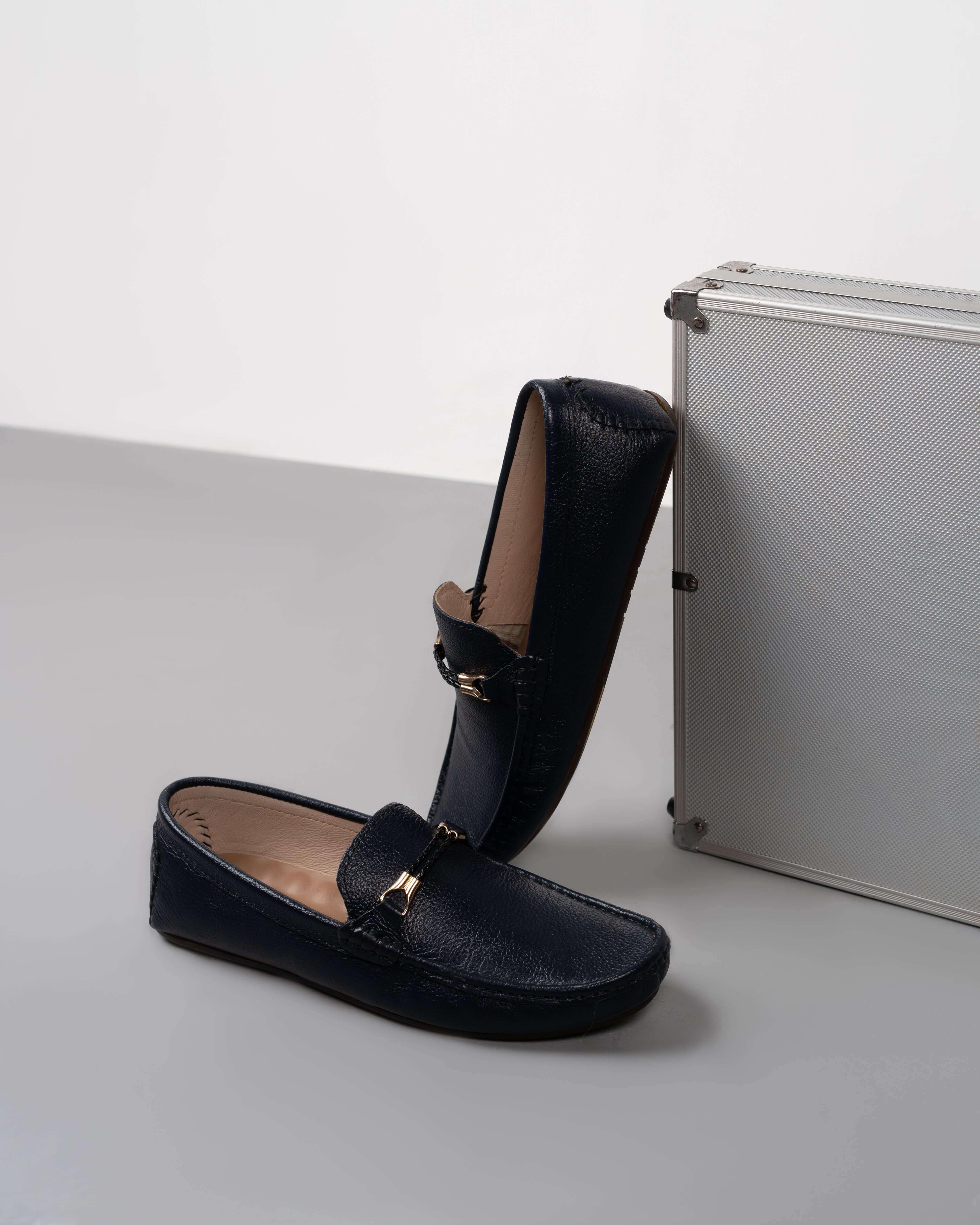 CLASSIC BLACK CALF LEATHER MOCCASIN PENNY LOAFER (DECORATIVE STRAP)