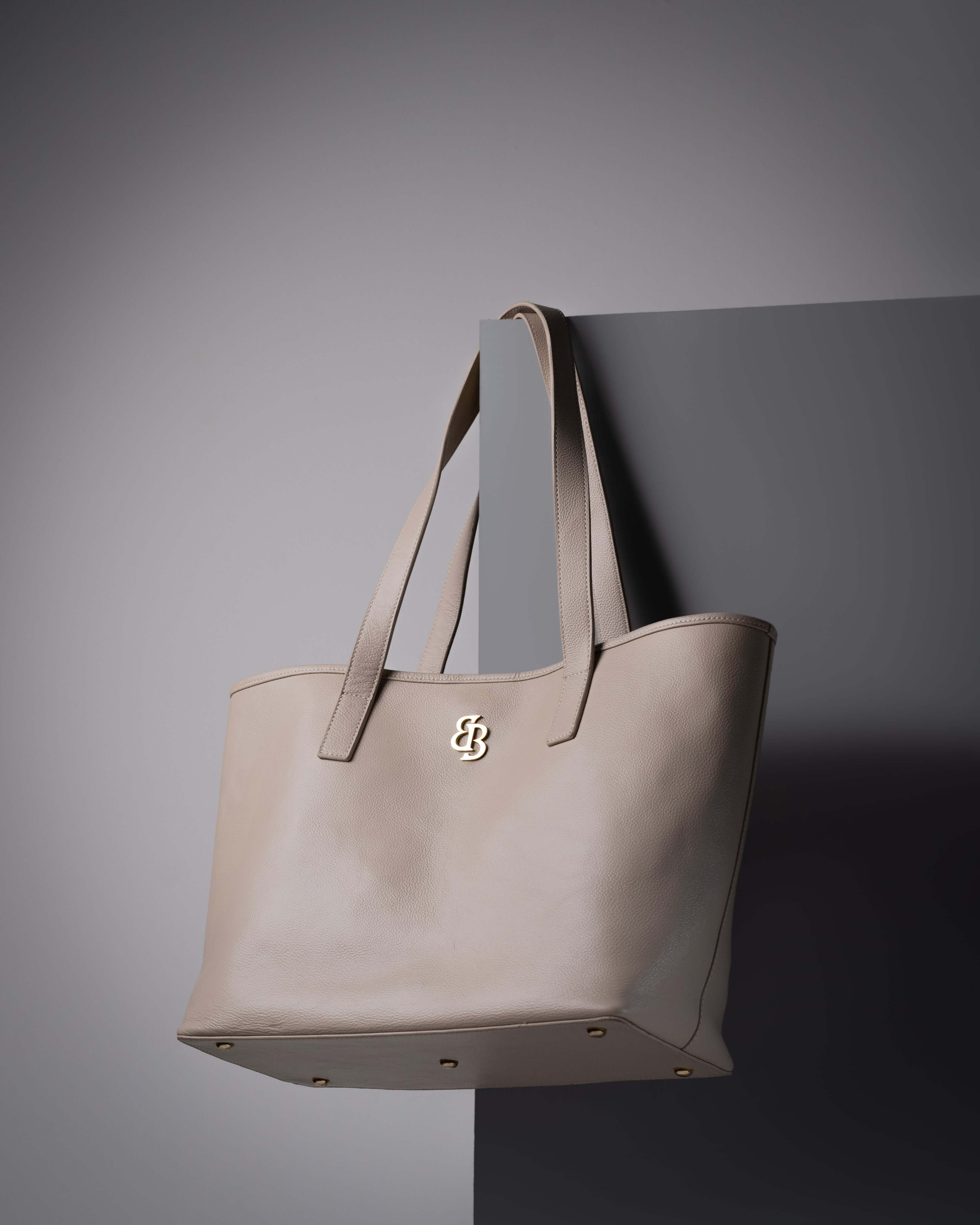 CLASSIC VINTAGE NOIR BAG