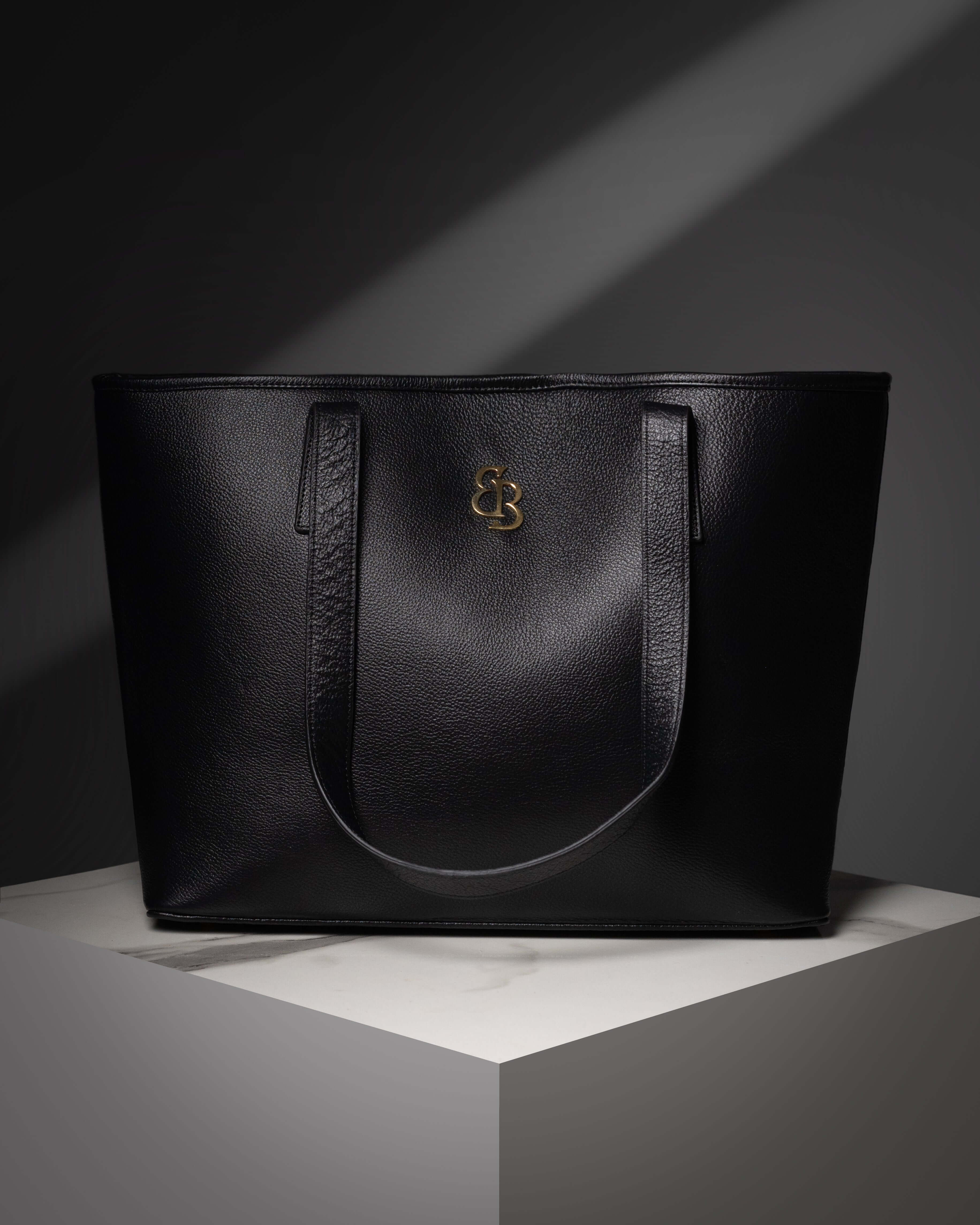 CLASSIC VINTAGE NOIR BAG