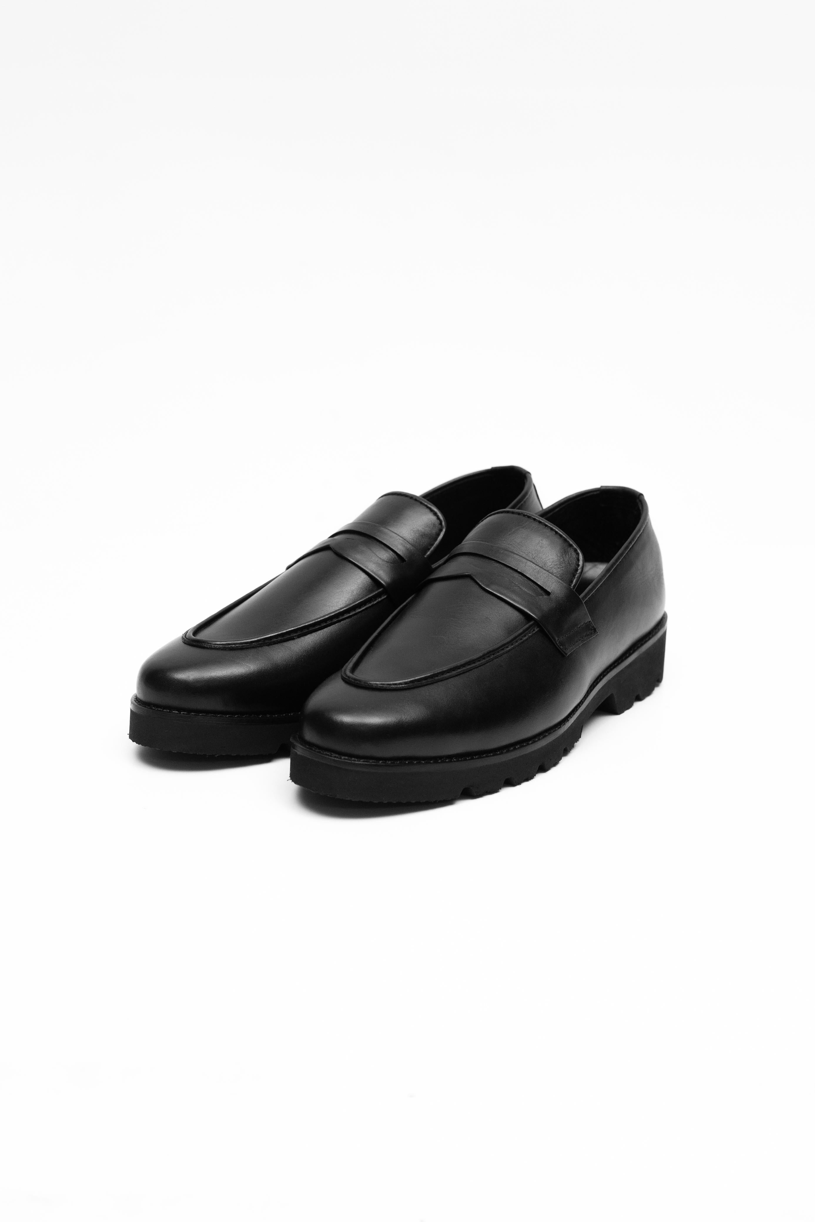 VINTAGE CHUNKY PENNY LOAFERS (BLACK)